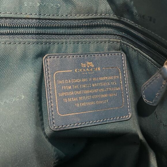 Coach ivory and blue shoulder purse leather - Picture 9 of 14